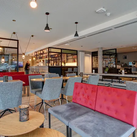Boutique 125 Hamburg Airport By Ina-3
